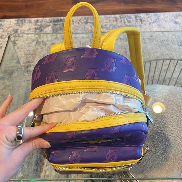 NBA Lakers Loungefly Backpack - Picture 2 of 5